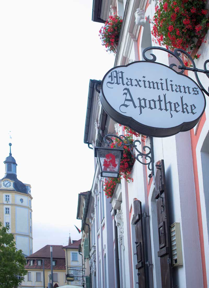 Herzlich Willkommen in der Maximilians-Apotheke in Ansbach